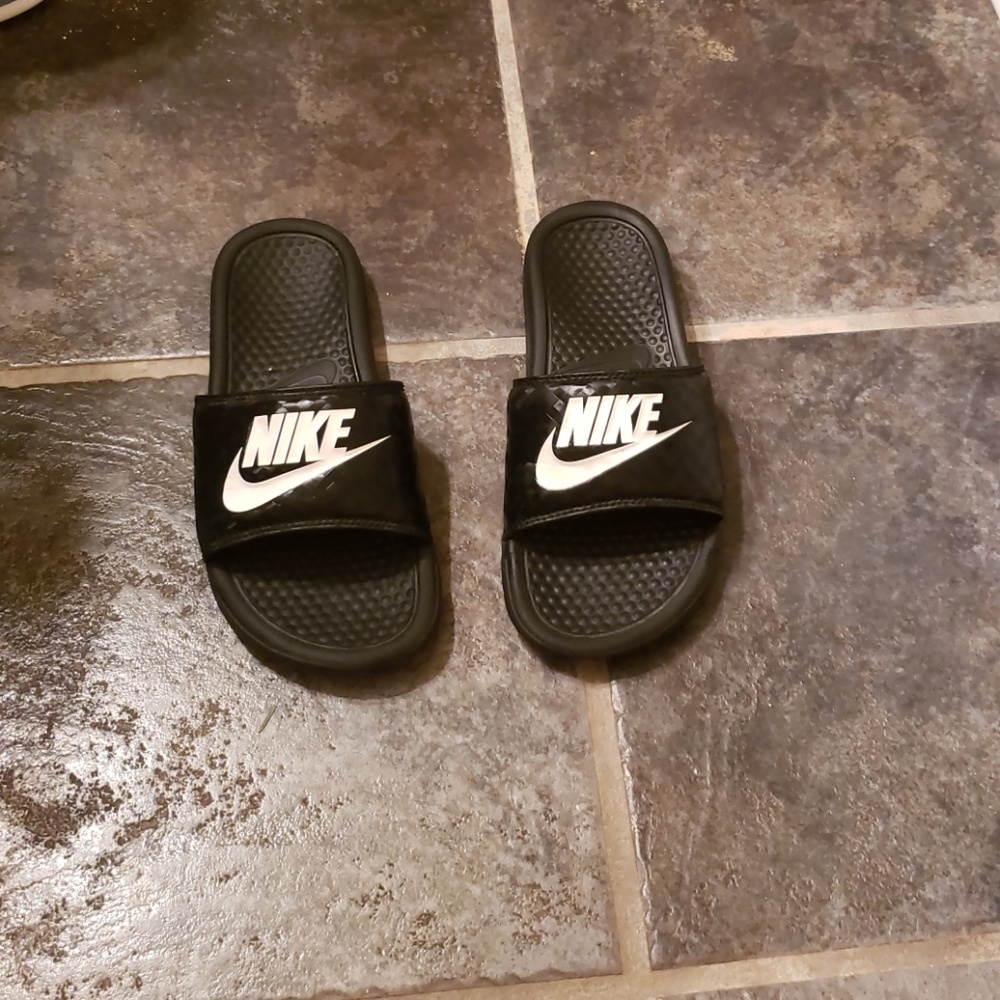 Womens nike slides